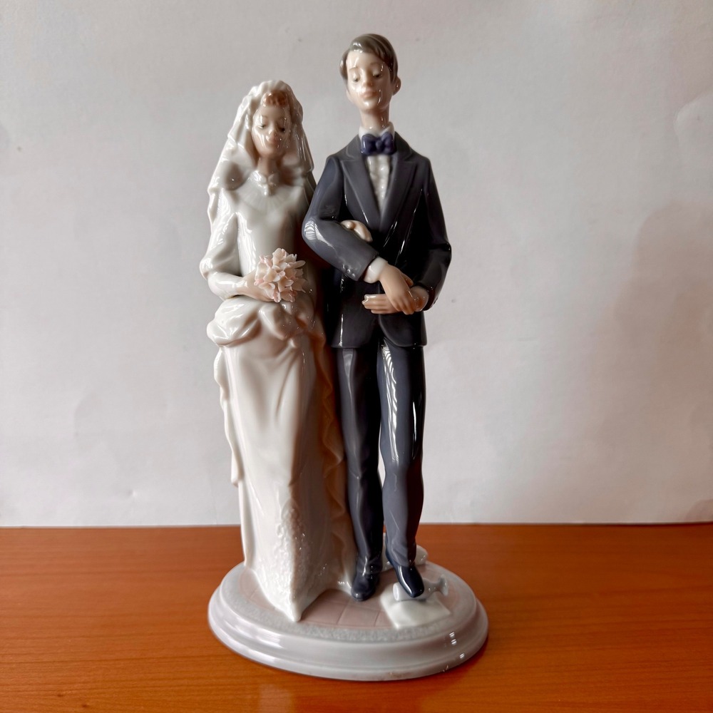 RARE Lladro Mazel Tov Bride and Groom Figurine Wedding Couple Porcelain Statue‎